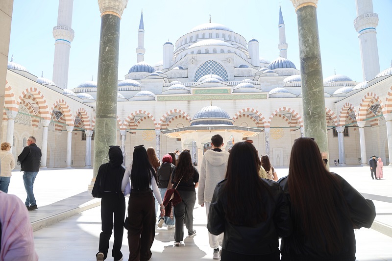 “Genç Seyyah” Projesi sürüyor
