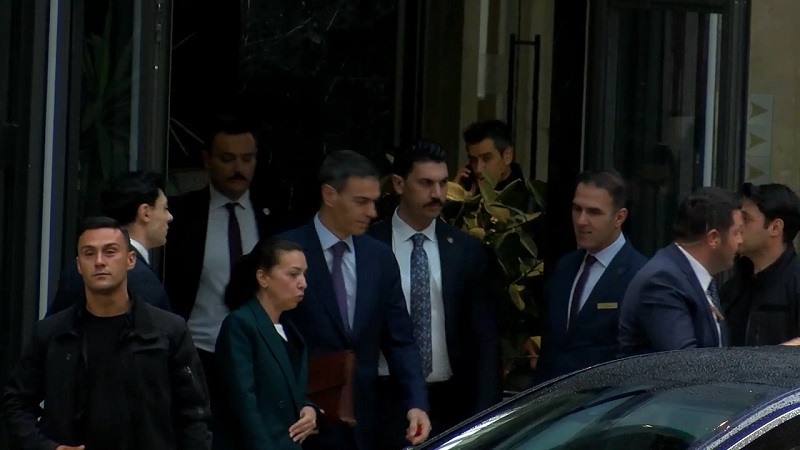 İspanya Başbakanı Sanchez, Ermenistan'a hareket etti