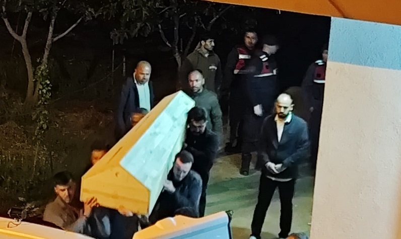 3 çocuk annesi Kader, evinde ölü bulundu