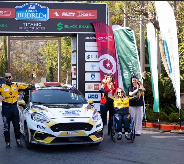 Türkiye'nin ilk engelli kadın ralli pilotu