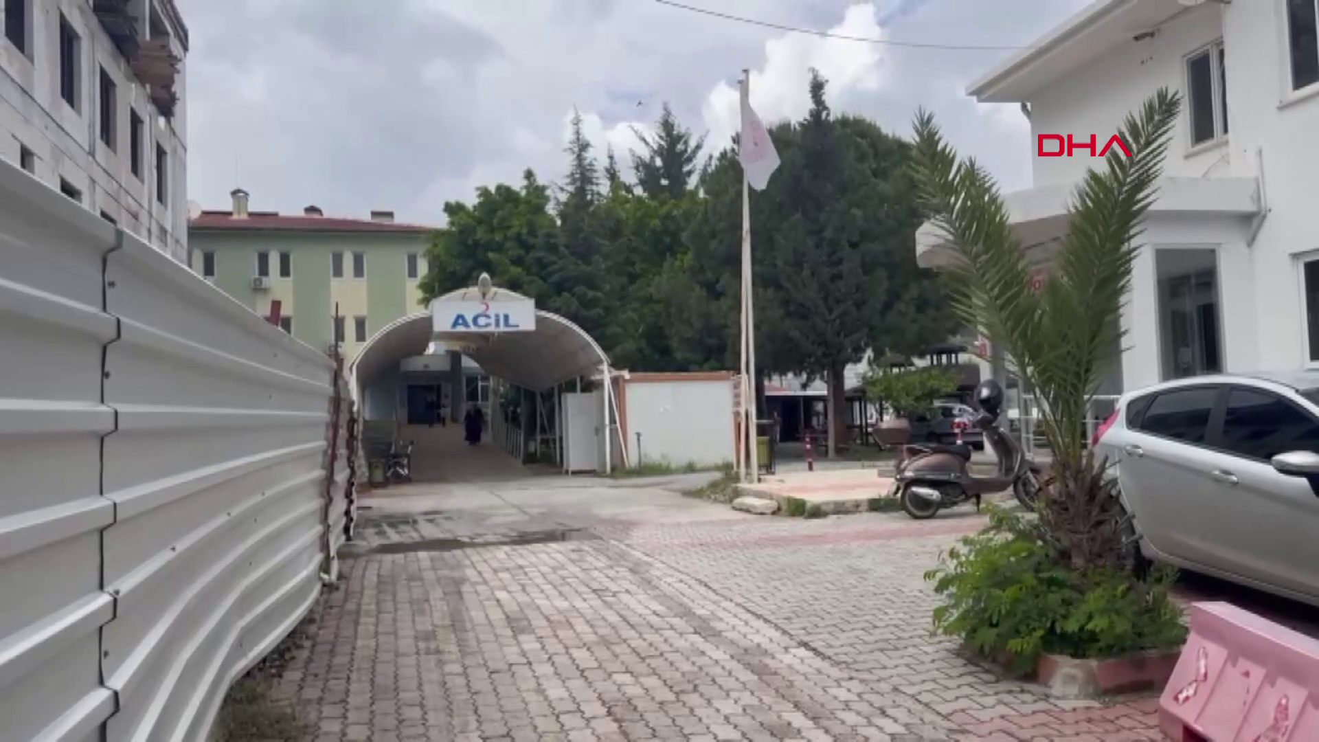 Mersin'de zehirlenme şüphesi: 2 ölü
