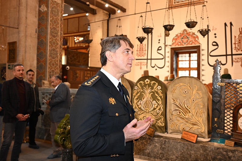 Konya Emniyet Müdürü'nden Mevlana ziyareti