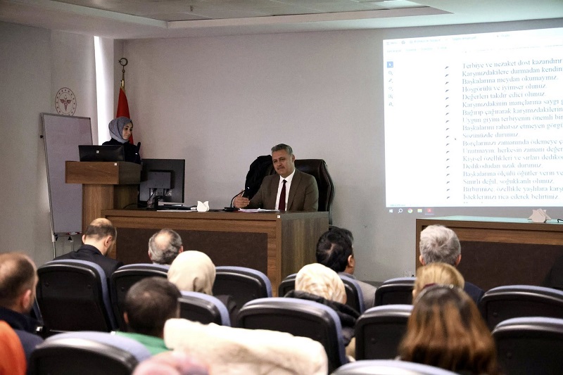 Temizlik personeline eğitim verildi