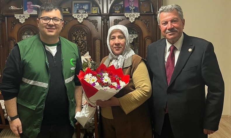 Yeşilay Konya şehit annelerini unutmadı