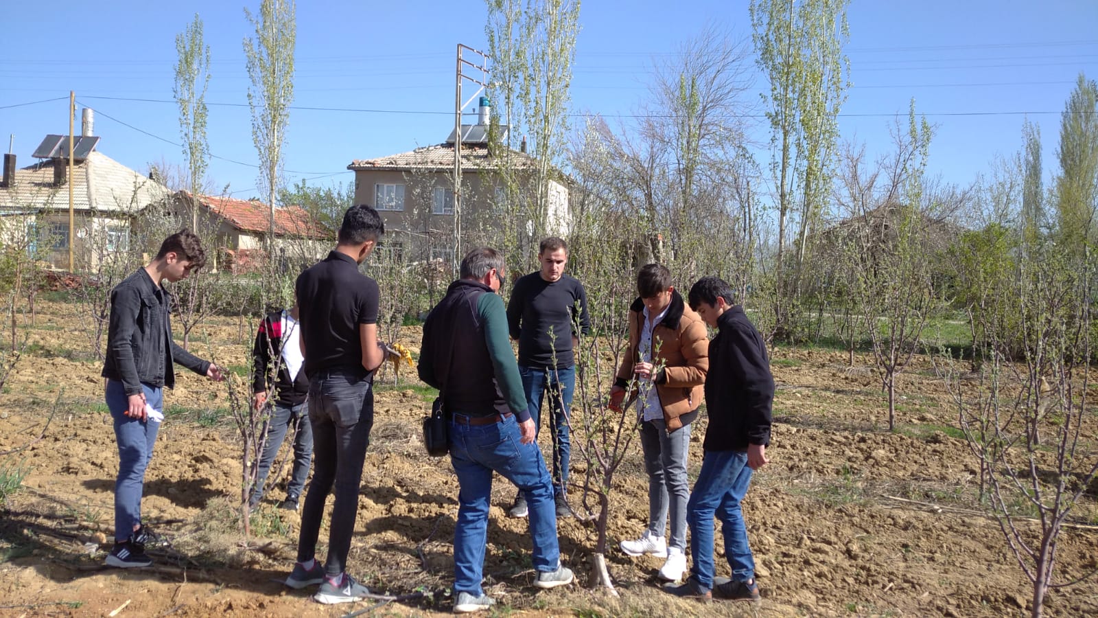 Suğla Meslek Lisesi tarımda eğitim ve üretimin merkezi olma yolunda