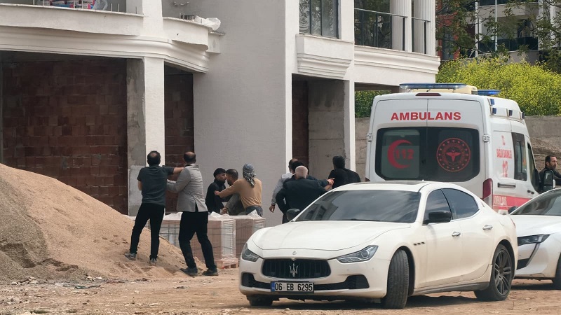 İnşaat işçileri arasında kavga; 5 yaralı
