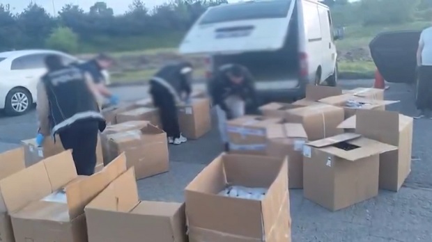 Binlerce uyuşturucu hap ele geçirildi