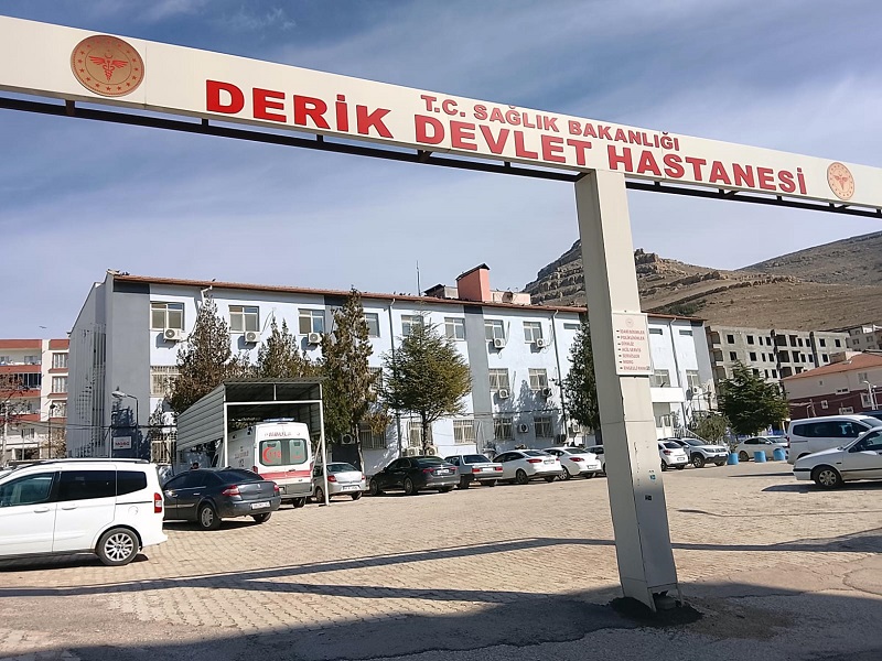 Kamyonetin altında kaldı