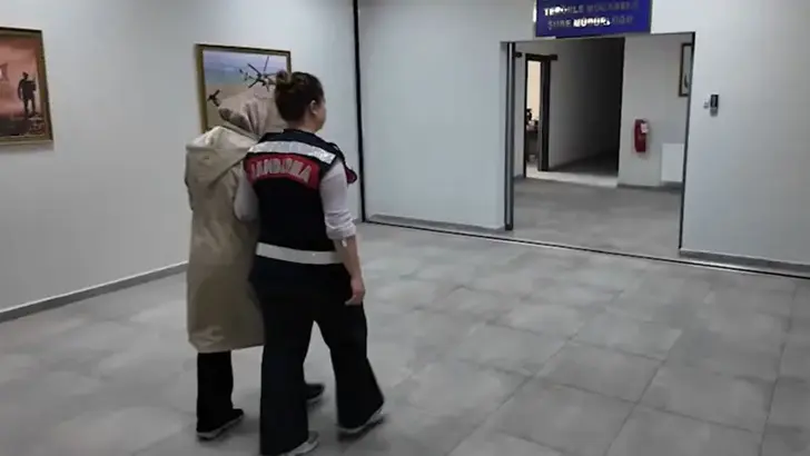 33 ilde FETÖ operasyonları