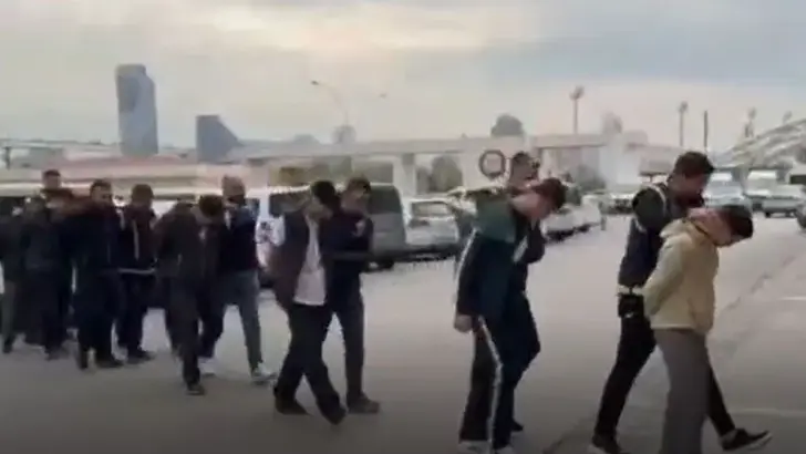 Silahlı paylaşım yapanlara operasyon