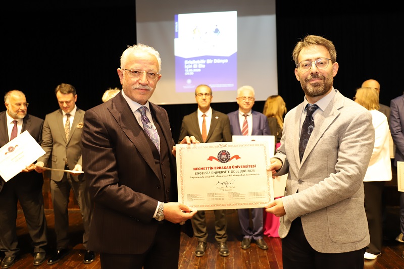 NEÜ'nün engelsiz üniversite başarısı