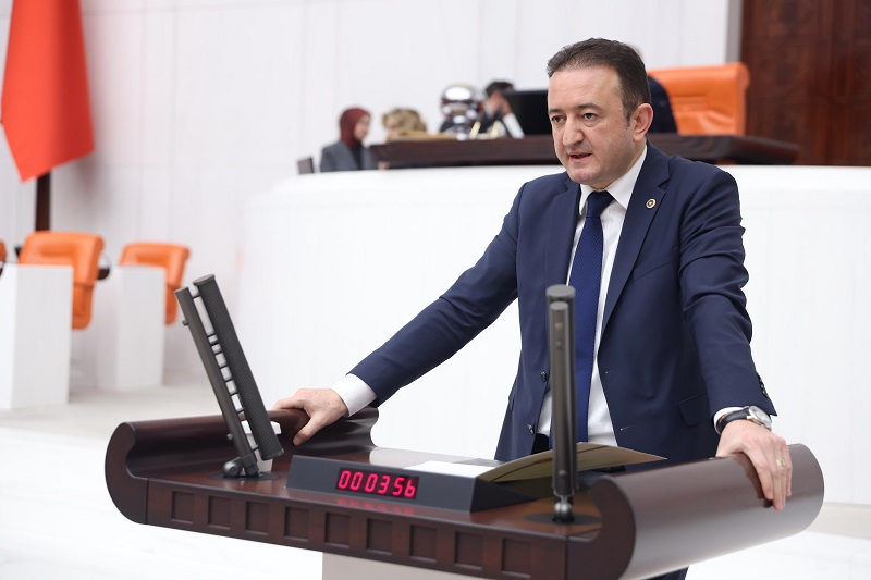 "İş dünyasının ihtiyacı propaganda değil"