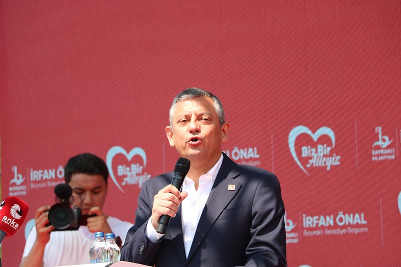 "Bir seçim kaybedersem bir dakika daha durmam"