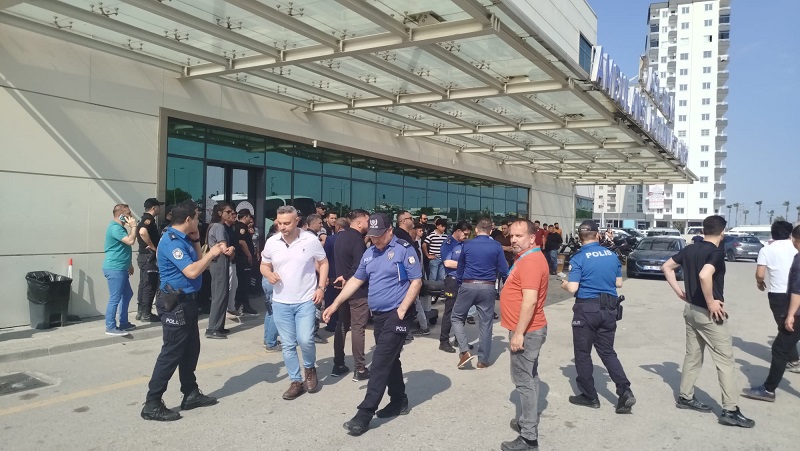 Restorana pompalı tüfekli saldırı