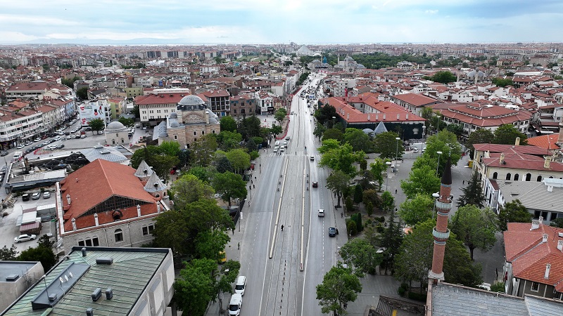 Mevlana Caddesi'nde çalışmalar sürüyor