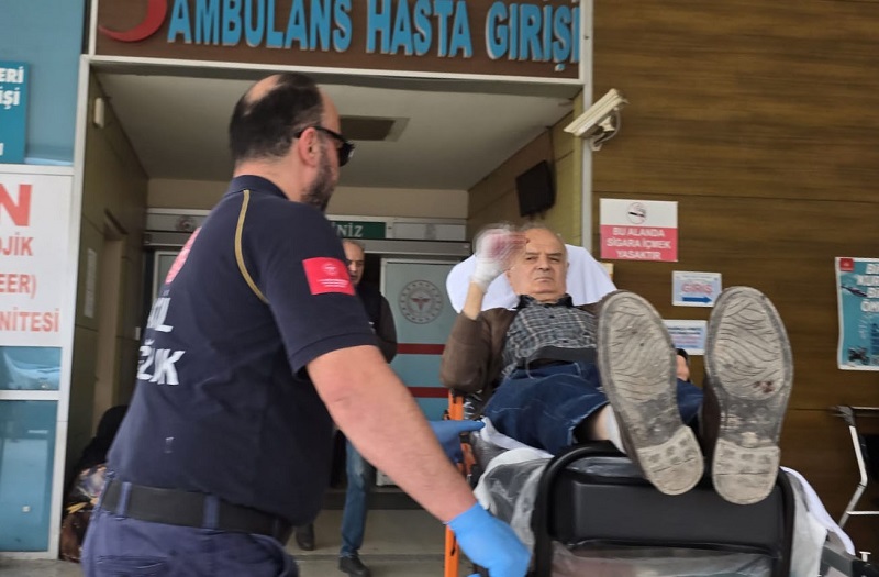 Elini bıçkı makinesine kaptırdı
