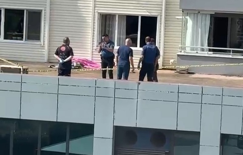 Bayram temizliği yaparken pencereden düştü