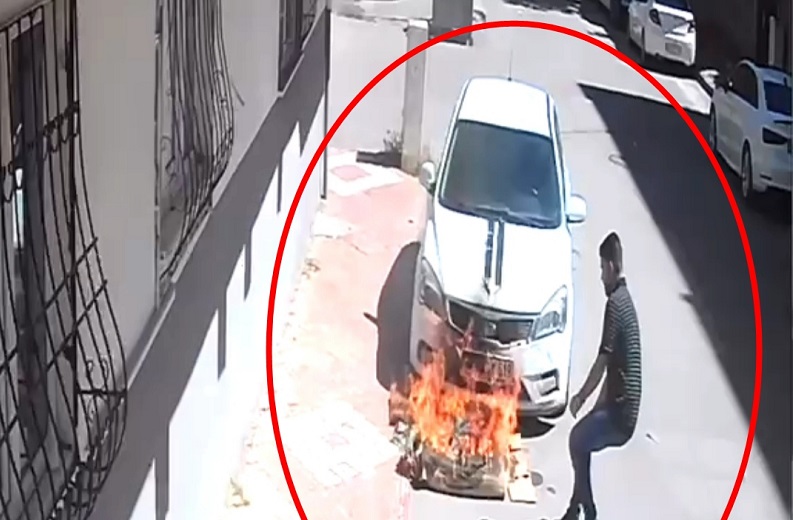 Çocuğun yaktığı karton otomobili tutuşturdu