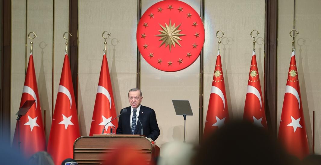 "Öğretmenimize eli kalkanın biz her şeyini darmadağın ederiz"