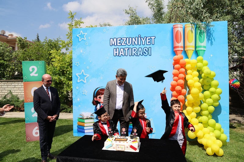 SOBE'den 3 mezuniyet