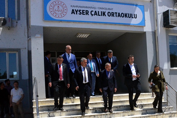 10 kişinin öldüğü okulda inceleme yapıldı