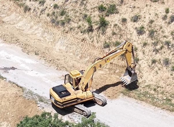 Yıllardır yapılamayan yol için çalışma başladı