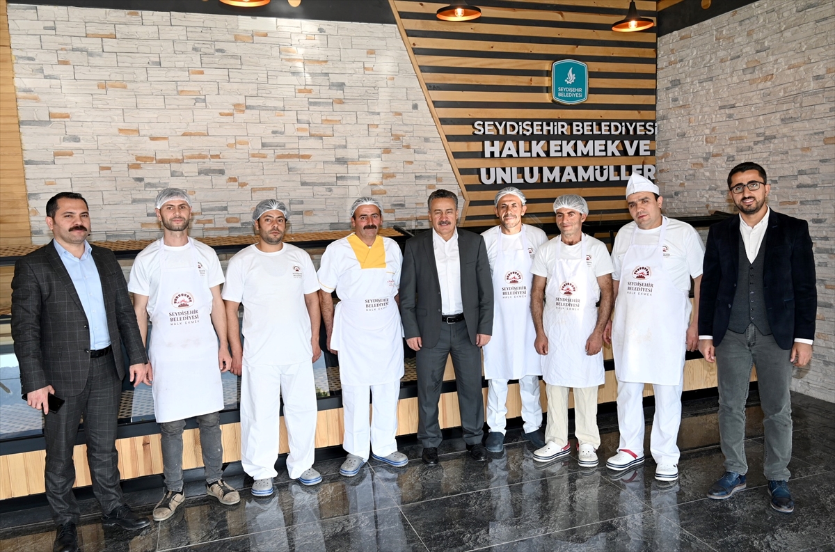 Seydişehir'de Halk Ekmek ve Unlu Mamulleri hizmete girdi