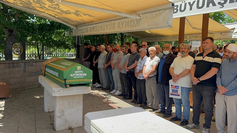 Kazada hayatını kaybedenler toprağa verildi