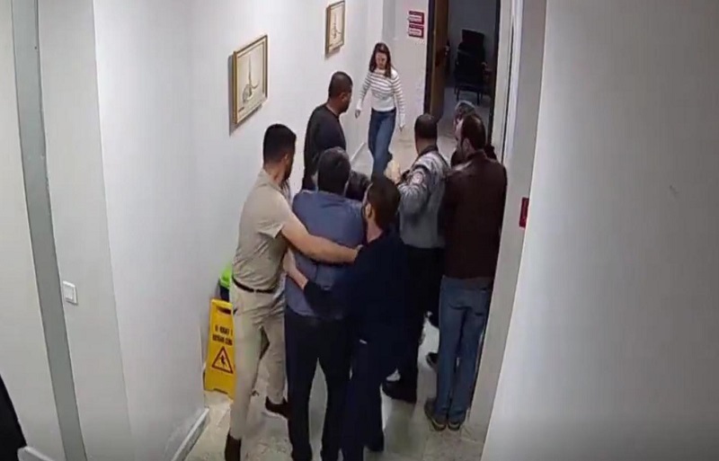 Hastane müdürü açığa alındı