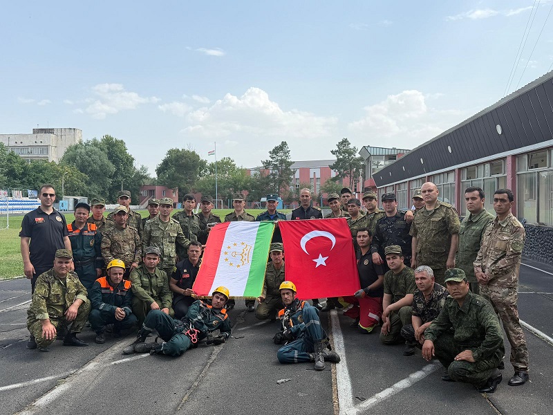 Konya Büyükşehir'den Tacikistan itfaiyesine eğitim