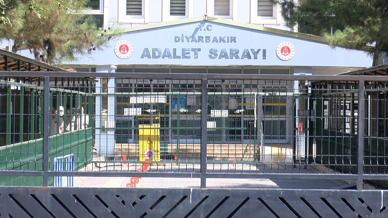 Aracında 43 kilo uyuşturucuyla yakalandı