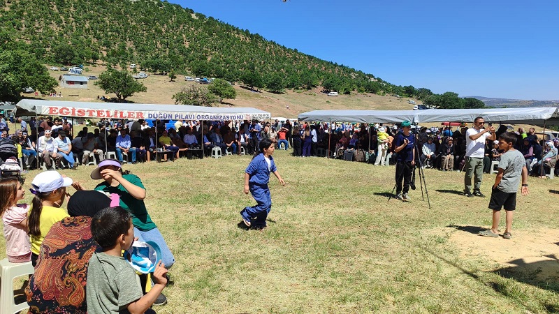 Binlerce kişi yayla şenliğinde buluştu