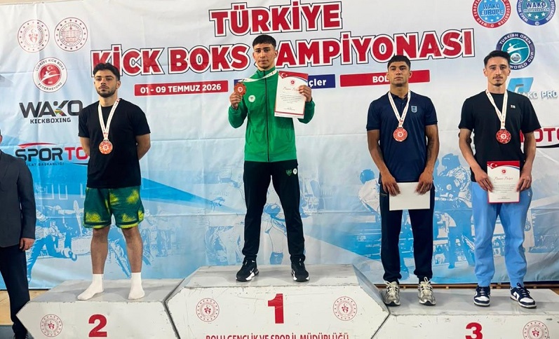 Konyalı kick boksçular gurur kaynağı oldu