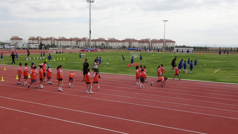 20 bin çocuk sporla buluşuyor