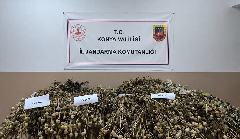 Jandarma uyuşturucuya göz açtırmıyor