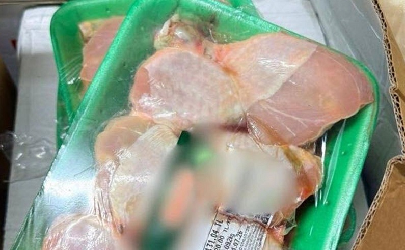 Tarihi geçmiş 1,2 ton gıdaya el konuldu