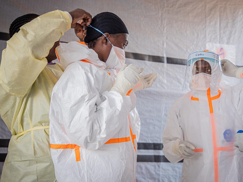 Ebola salgınında vaka sayısı 2 bin 400'ü aştı