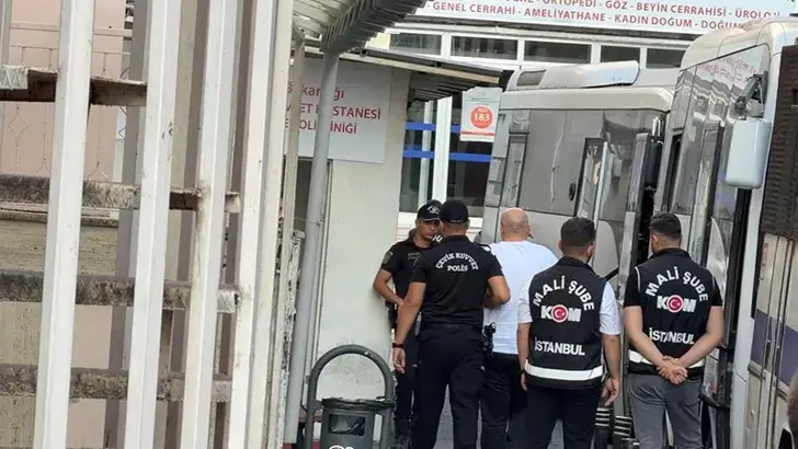 İzmit Belediyesi’ne operasyon