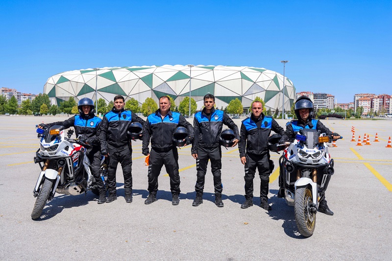 Motorize zabıta ekipleri görev başında