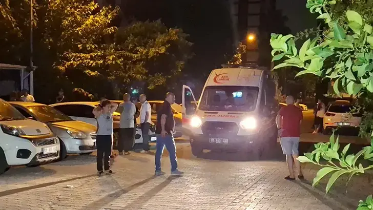 Boşanma aşamasındaki eşini uykusunda öldürdü