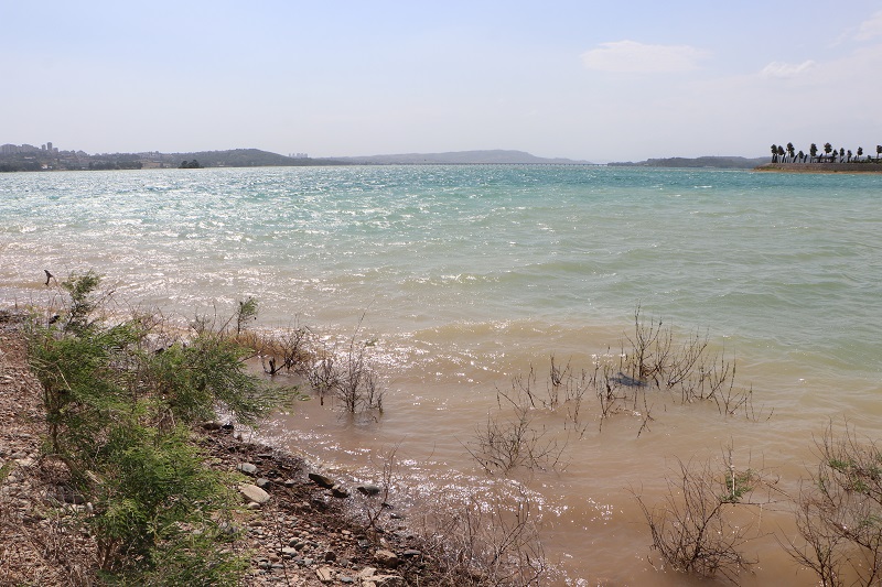 Çocuğunun terliğini almak için girdiği baraj gölünde boğuldu