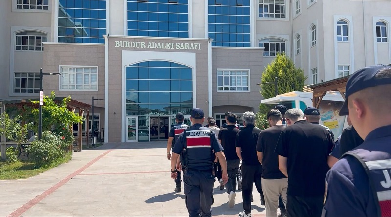 28 ilde dolandırıcılık ve yasa dışı bahis operasyon