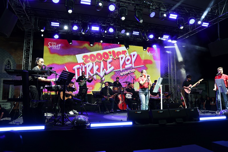 Selçuklu'da 2000’ler Türkçe Pop Konseri