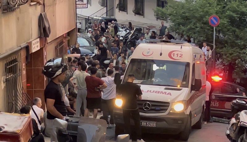 İşten döndüğü evde kardeşinin cesedini buldu