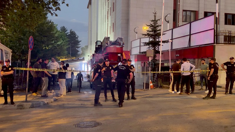 Adliye binası arşivinde yangın