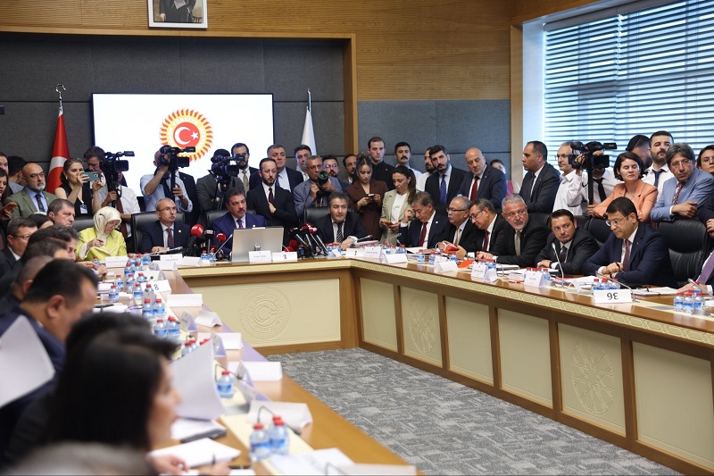 Çerçeve yasa için ilk onay