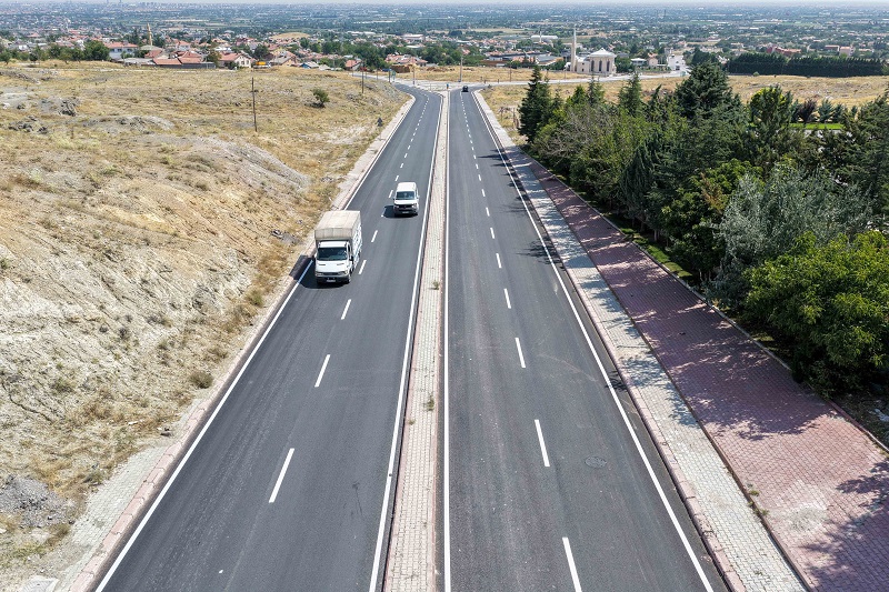 Çayırbağı Caddesi yenileniyor