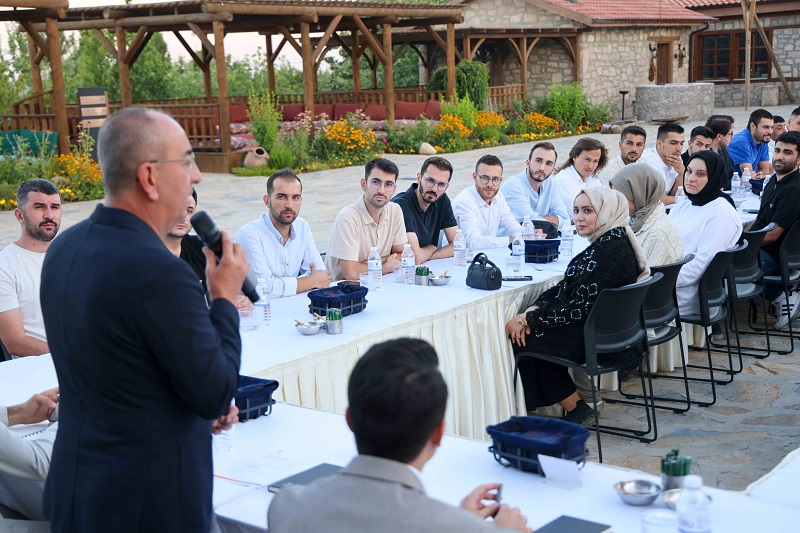 Başkan Kavuş gençlerle buluştu