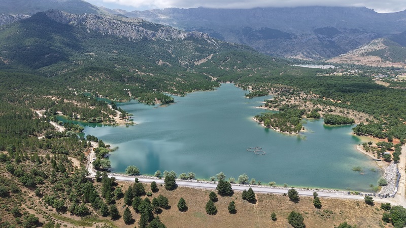 Baraj çevresi yeni mesire alanına dönüşüyor