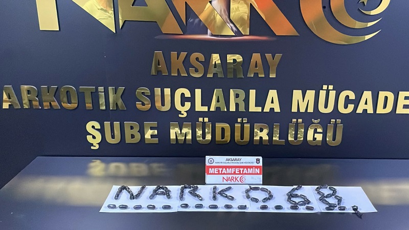 Midesinde yarım kilo uyuşturucu tespit edildi